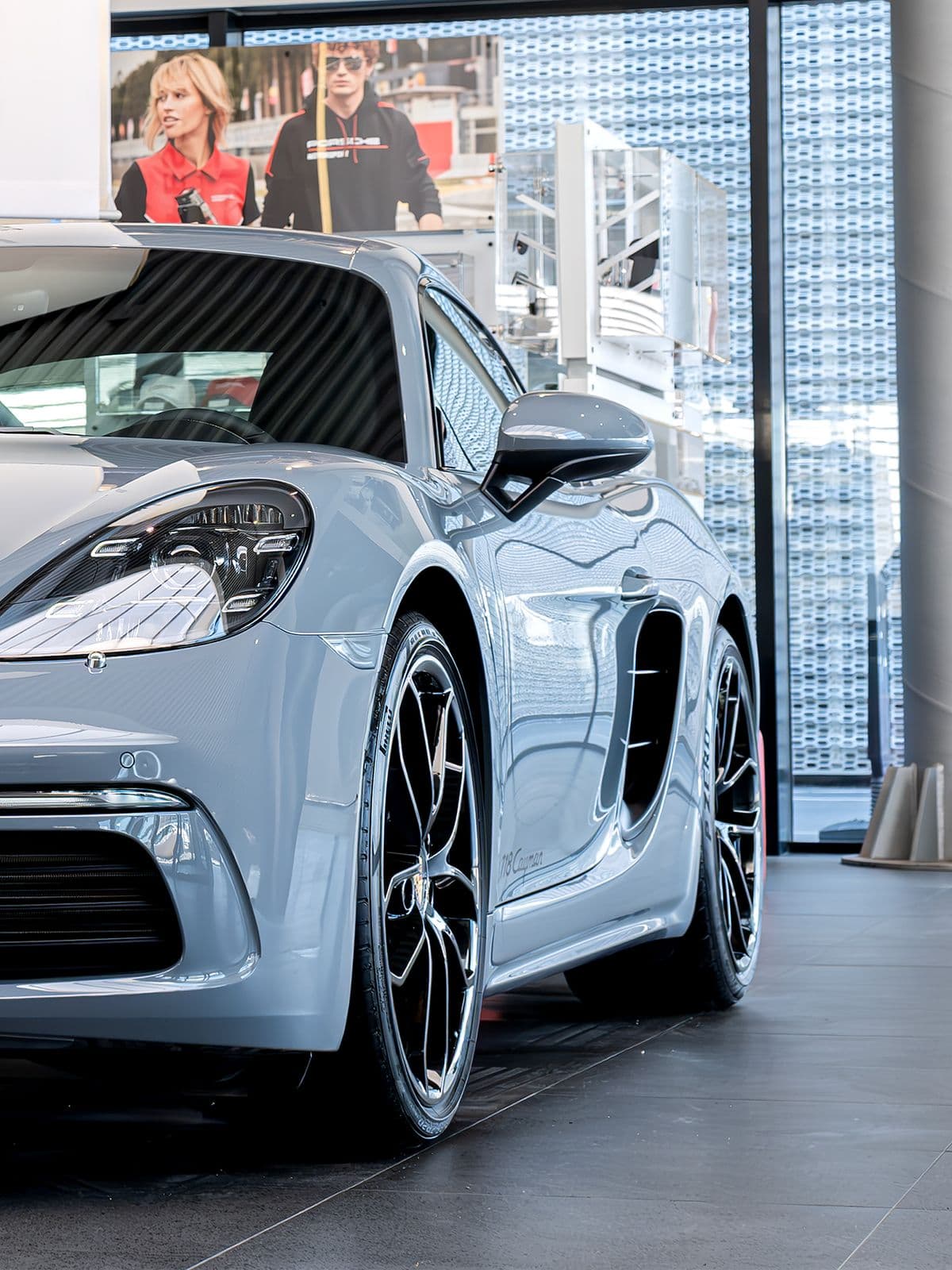 Porsche Cayman 718