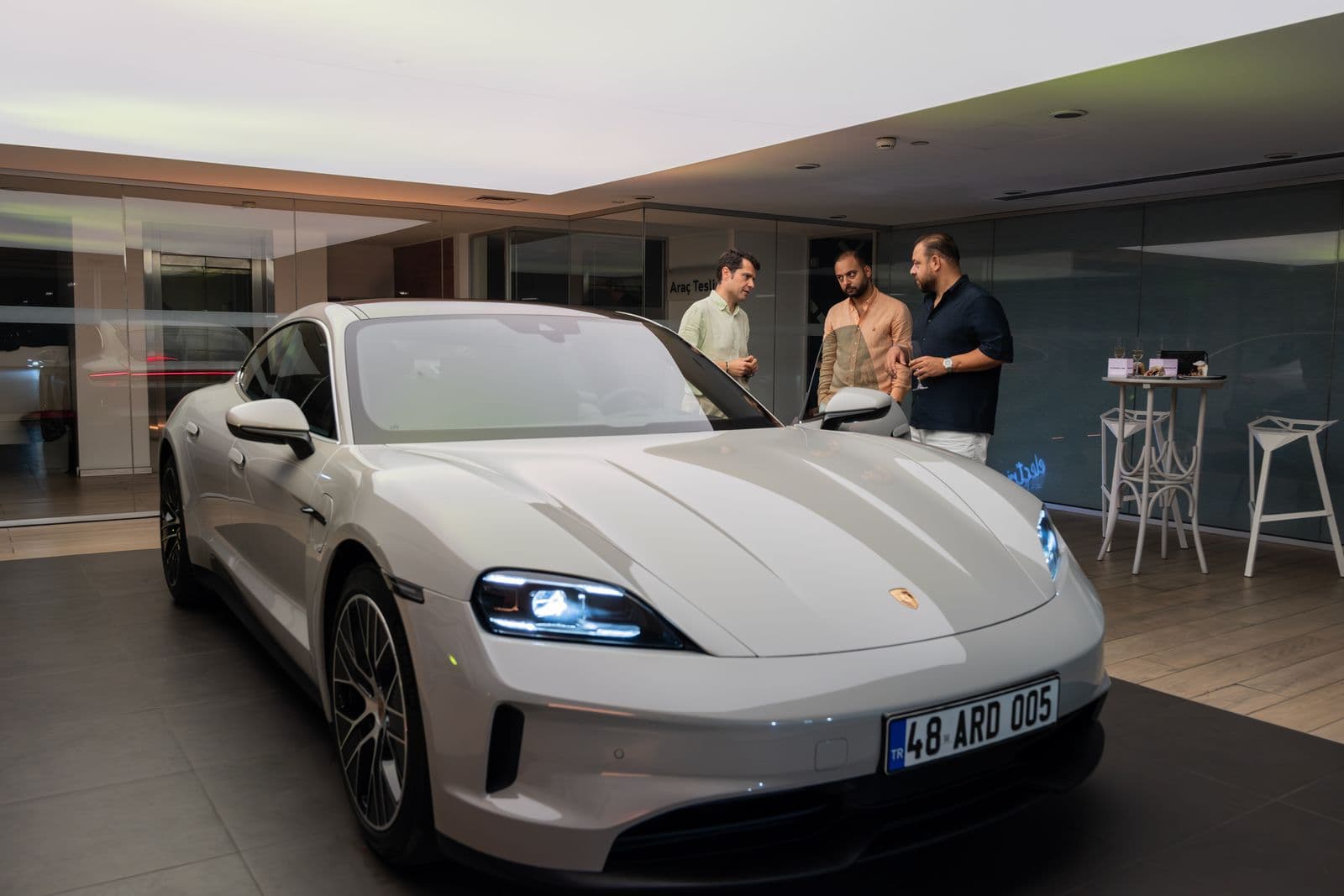 Porsche Porsche Teslimat Araç Fotoğrafçılığı