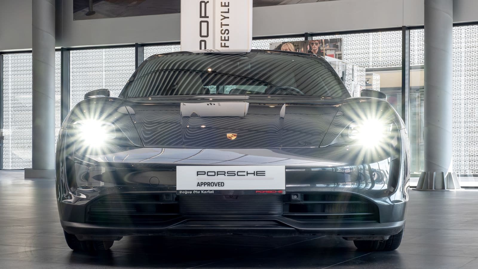 Porsche Taycan 4S Otomobil Çekimi