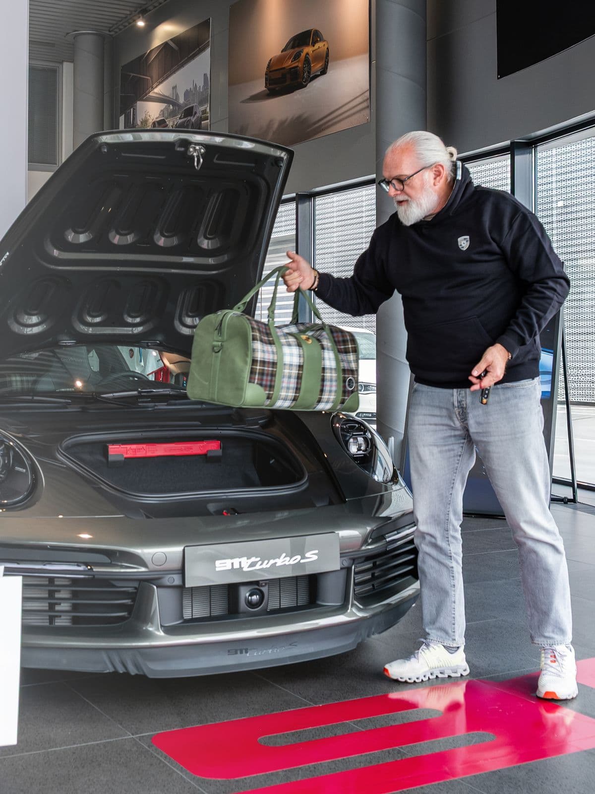 Porsche Teslimat Öge