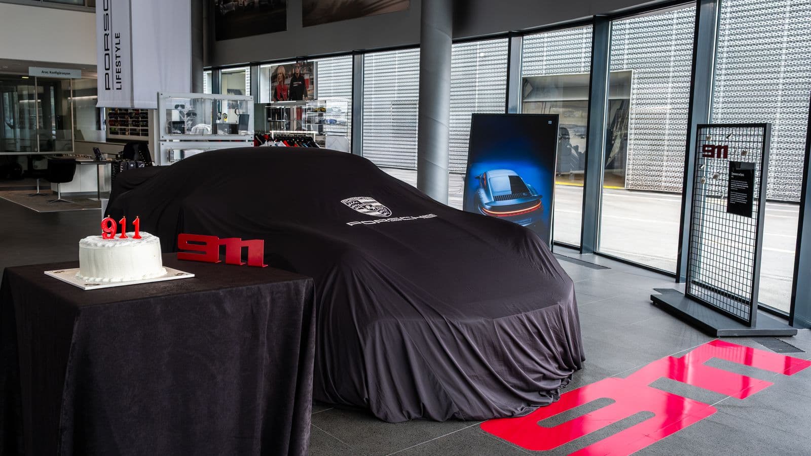 Porsche Teslimat Öge Otomobil Çekimi