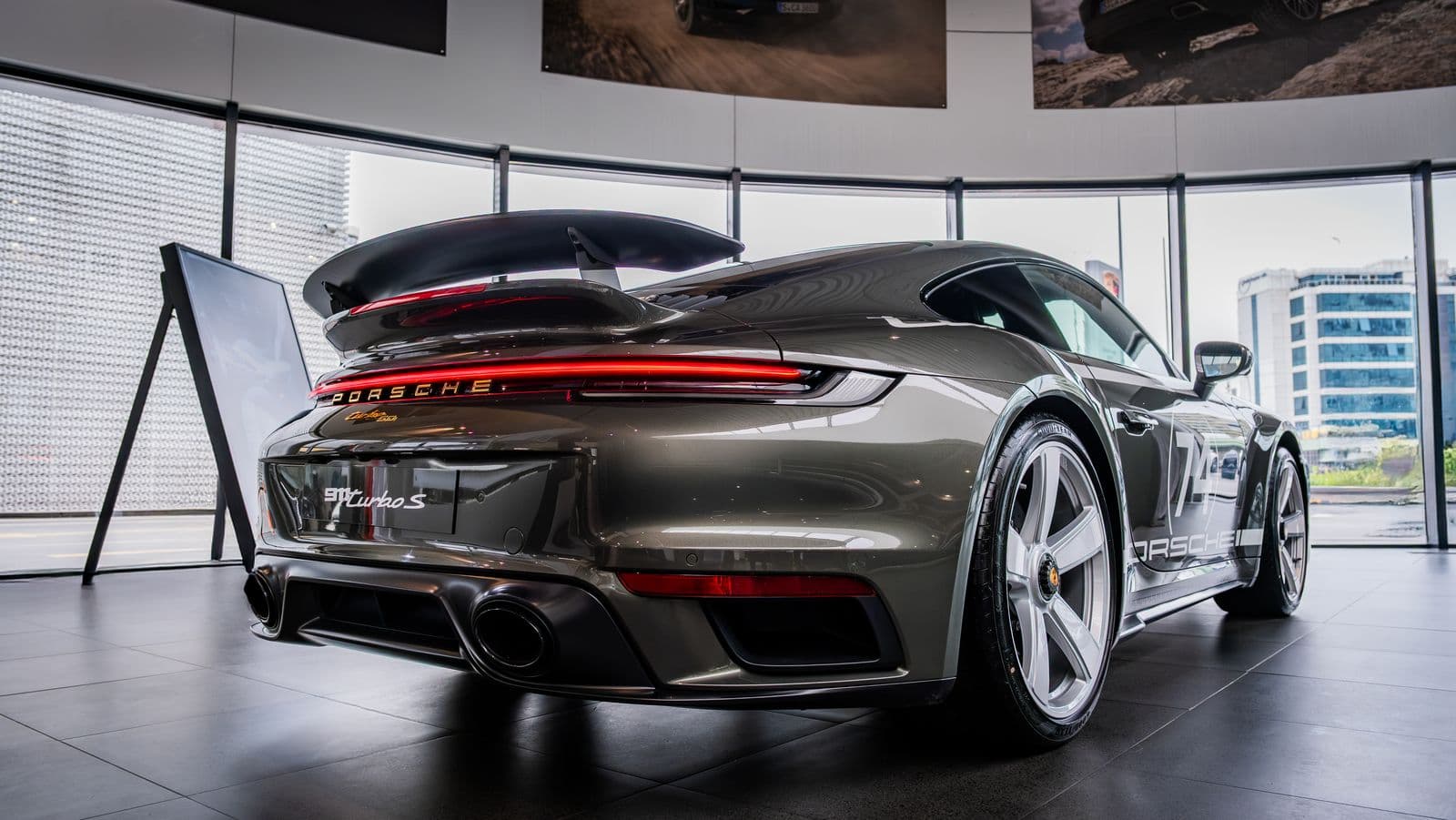 Porsche Teslimat Öge Reklam Fotoğrafçılığı