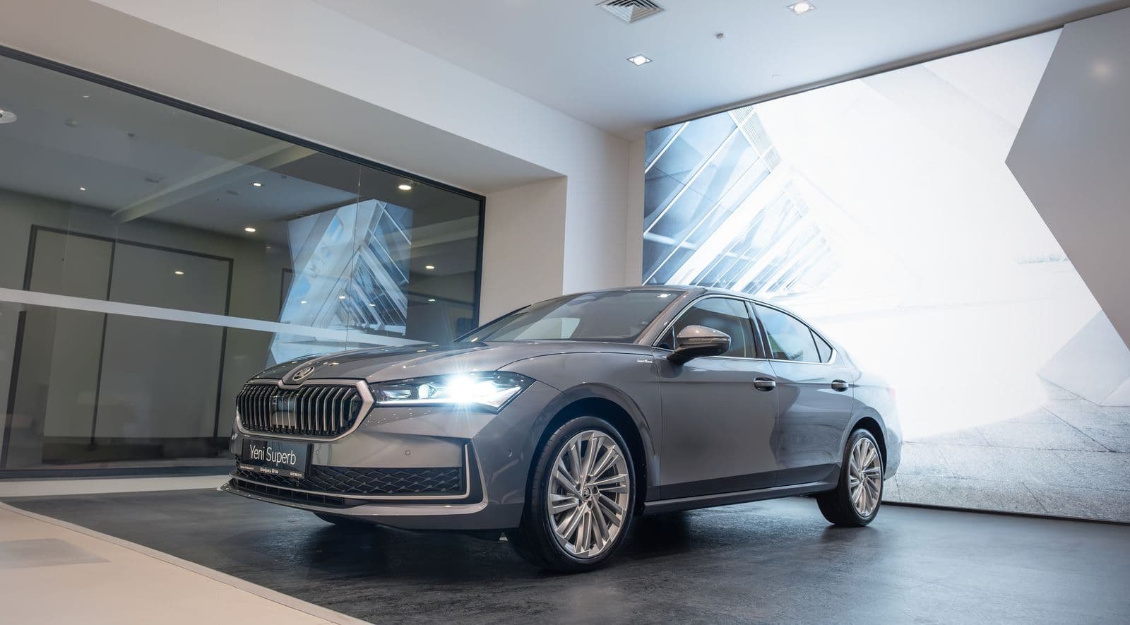 Skoda Showroom Fotoğraf Çekimi