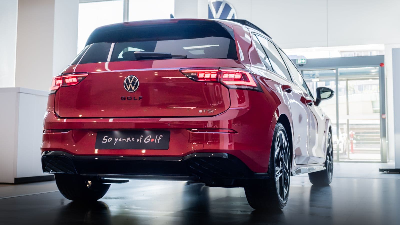 Volkswagen Golf Showroom Fotoğraf Çekimi
