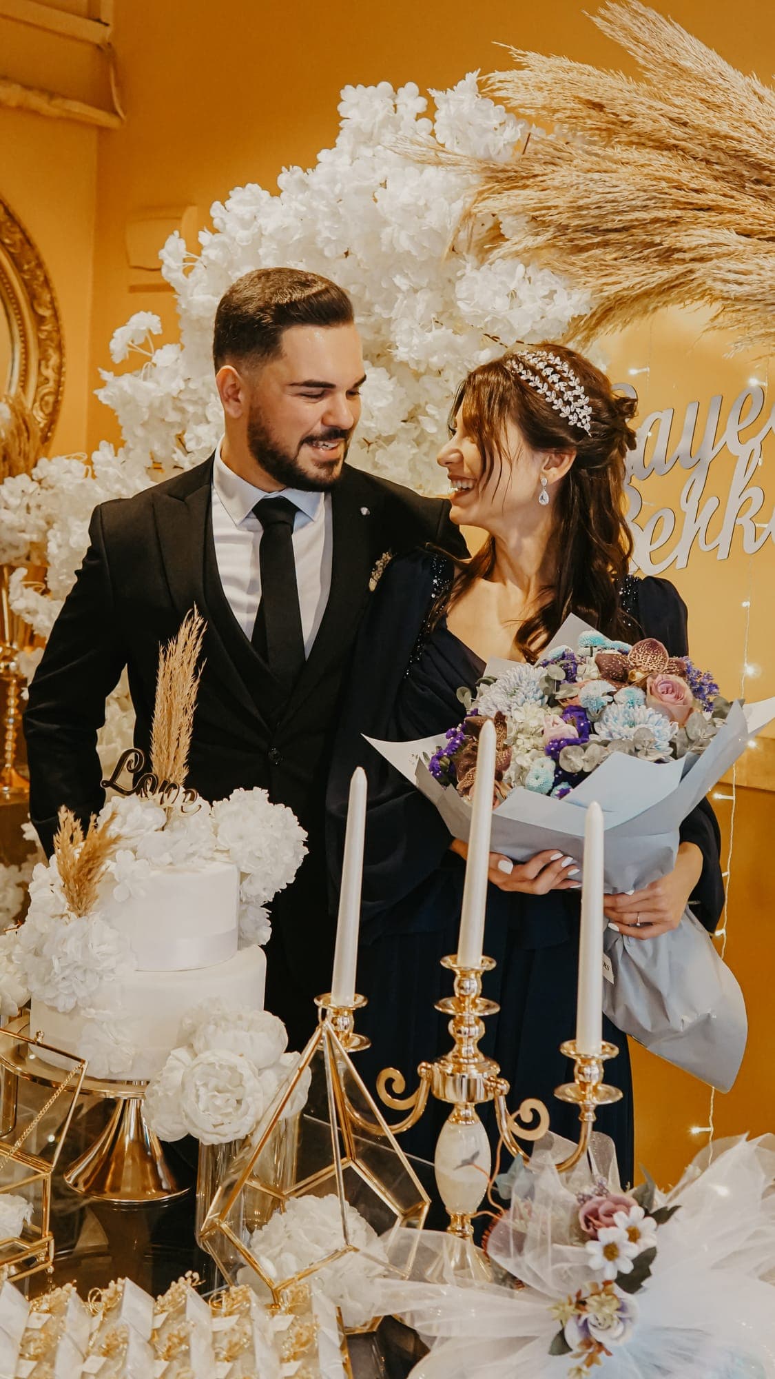 Berkay çiftinin söz & nişan çekimi — düğün anı · Ador Ajans düğün fotoğrafçısı, İstanbul