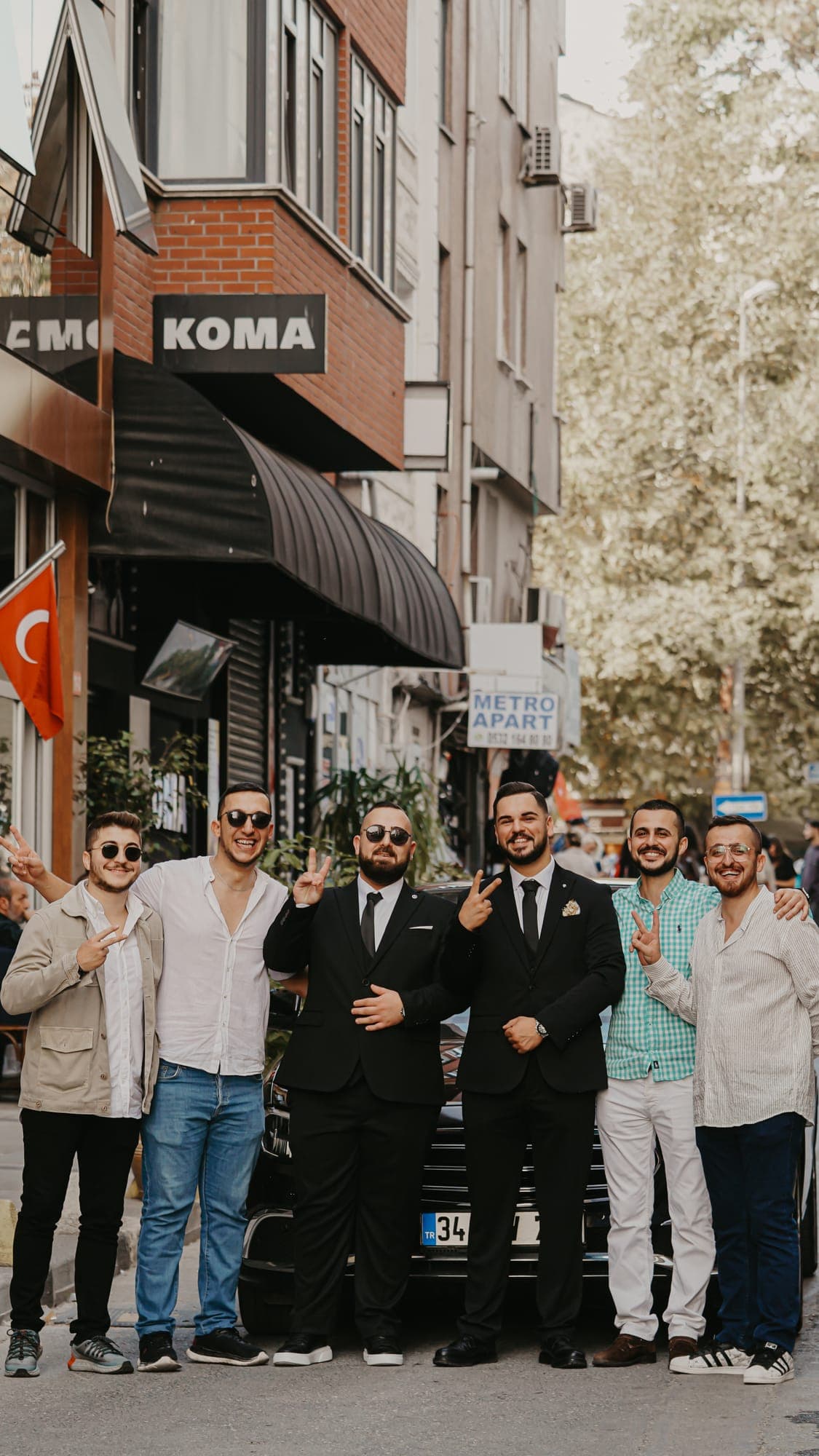 Berkay çiftinin söz & nişan çekimi — ilk dans · Ador Ajans düğün fotoğrafçısı, İstanbul